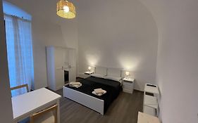 ROOMS 69- Appartaments Francesca e Comasia